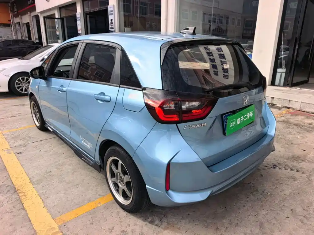 Honda Fit — фото 5