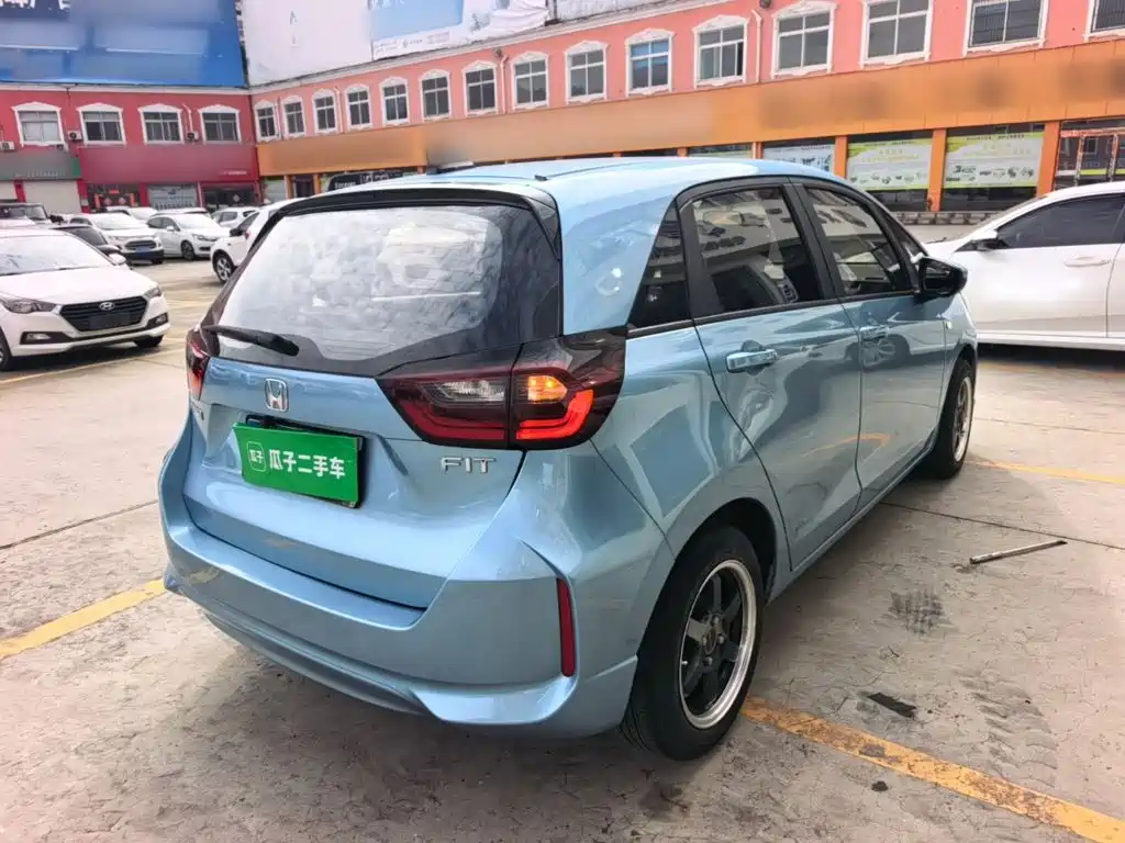 Honda Fit — фото 7
