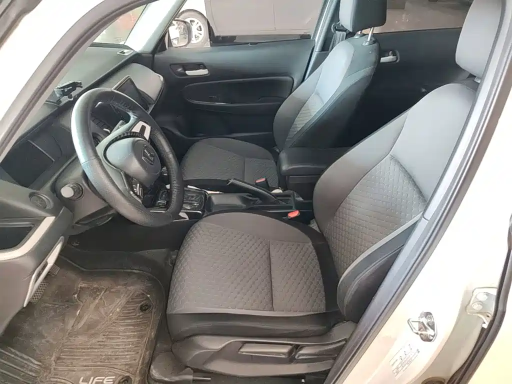 Honda Fit — фото 15
