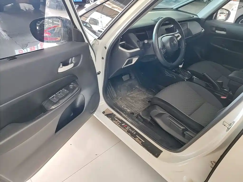 Honda Fit — фото 16