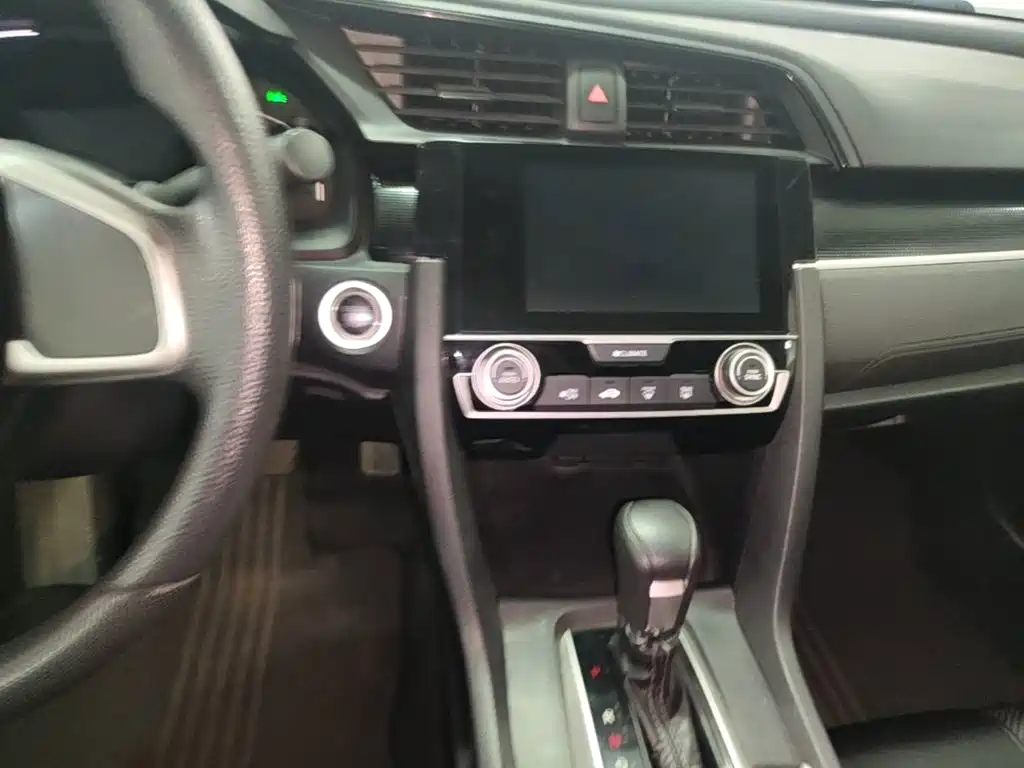 Honda Civic — фото 13