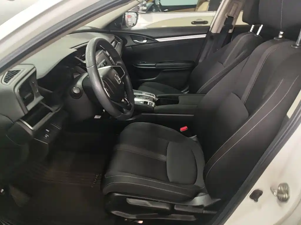 Honda Civic — фото 15