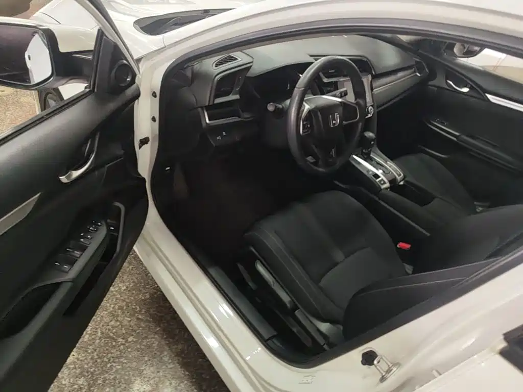 Honda Civic — фото 16