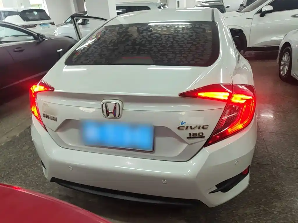 Honda Civic — фото 6