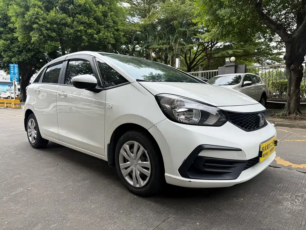 Honda Fit — фото 2