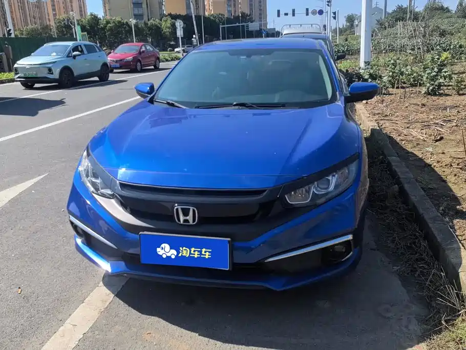 Honda Civic — фото 2