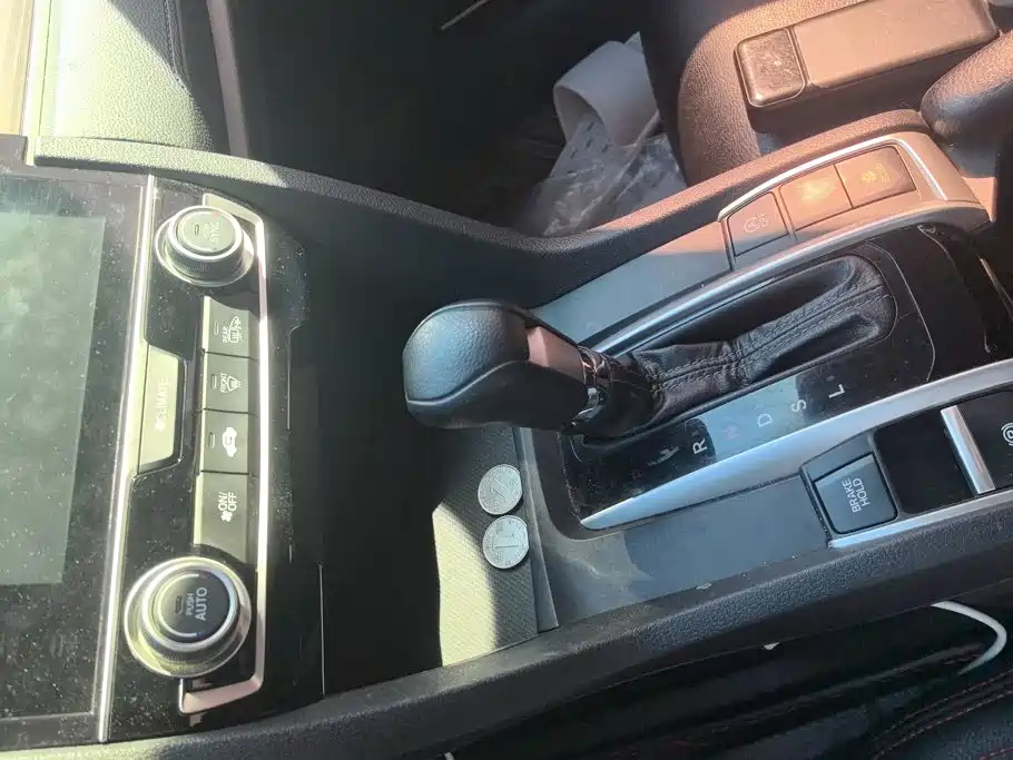 Honda Civic — фото 16