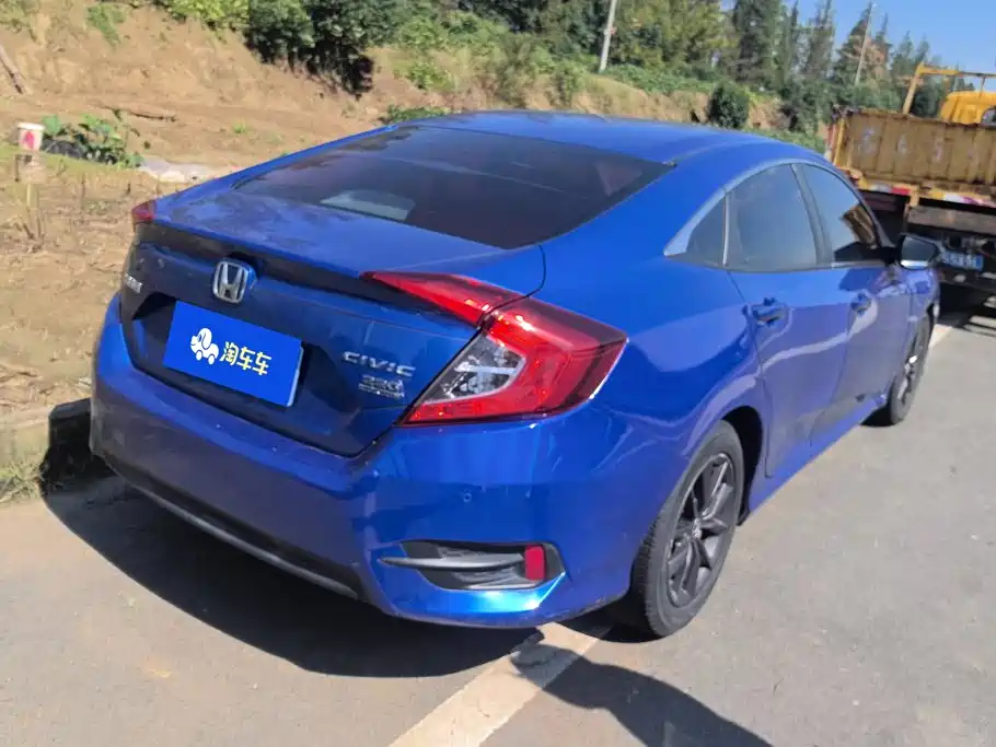Honda Civic — фото 3