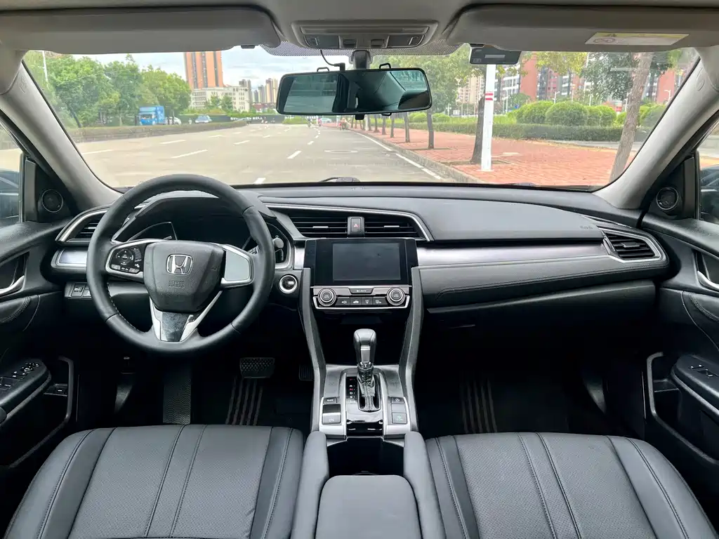 Honda Civic — фото 5