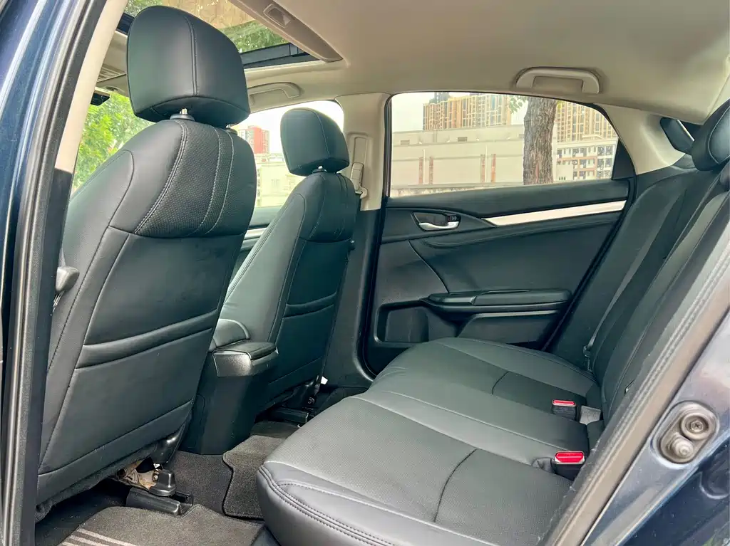 Honda Civic — фото 6