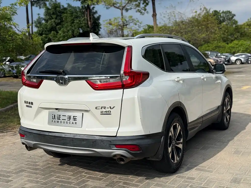 Honda CR-V — фото 17