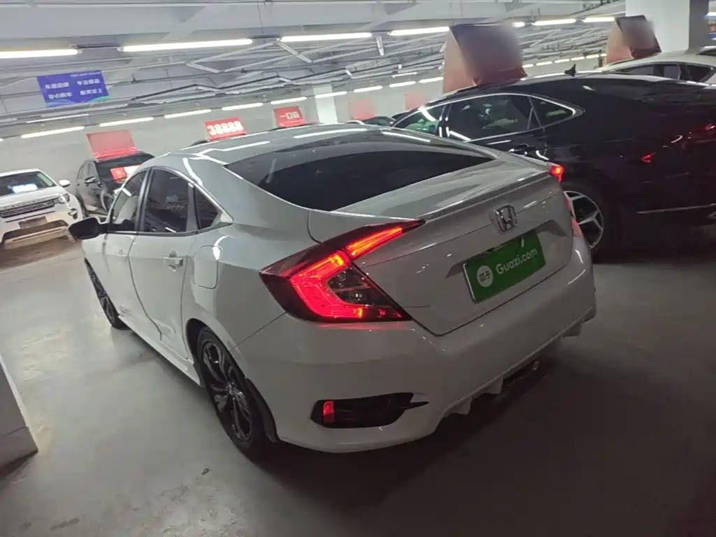 Honda Civic — фото 5