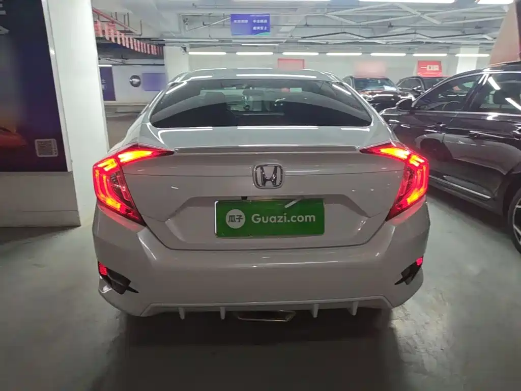 Honda Civic — фото 6
