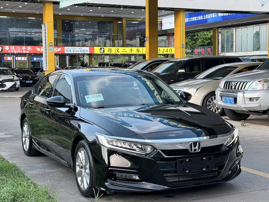 Honda Accord — фото 3