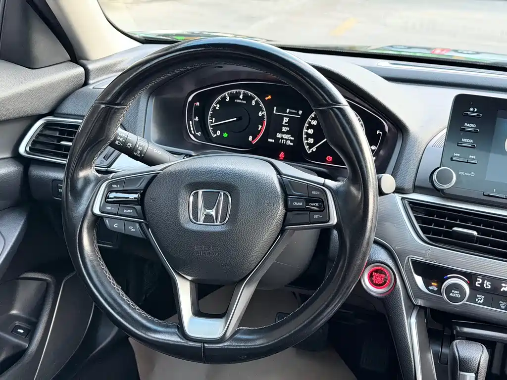 Honda Accord — фото 4