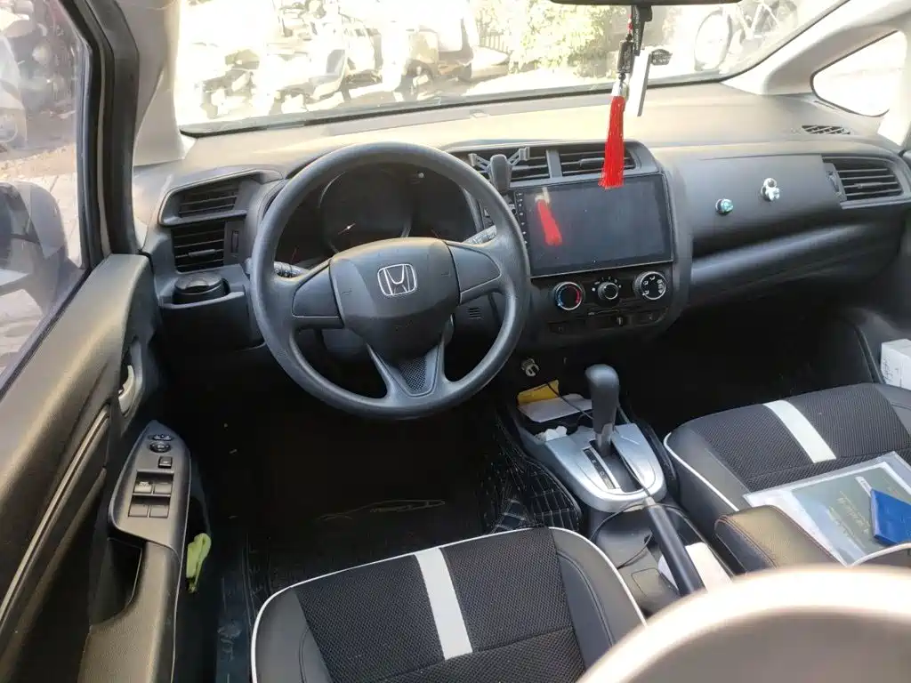 Honda Fit — фото 6
