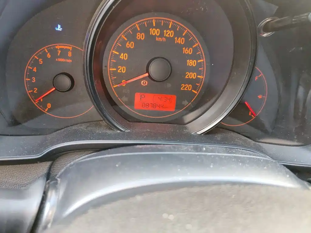 Honda Fit — фото 8