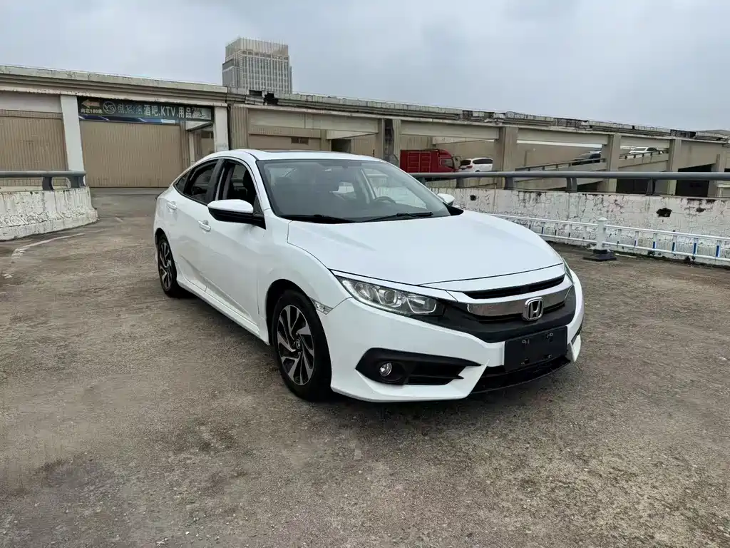 Honda Civic — фото 3