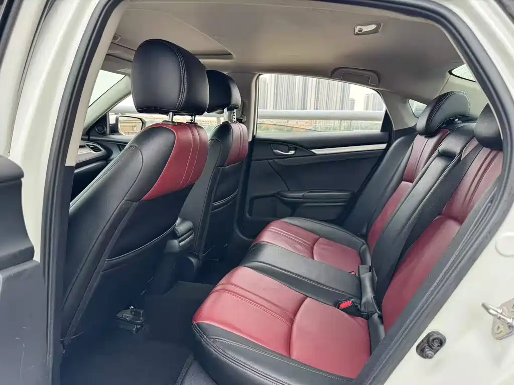 Honda Civic — фото 4