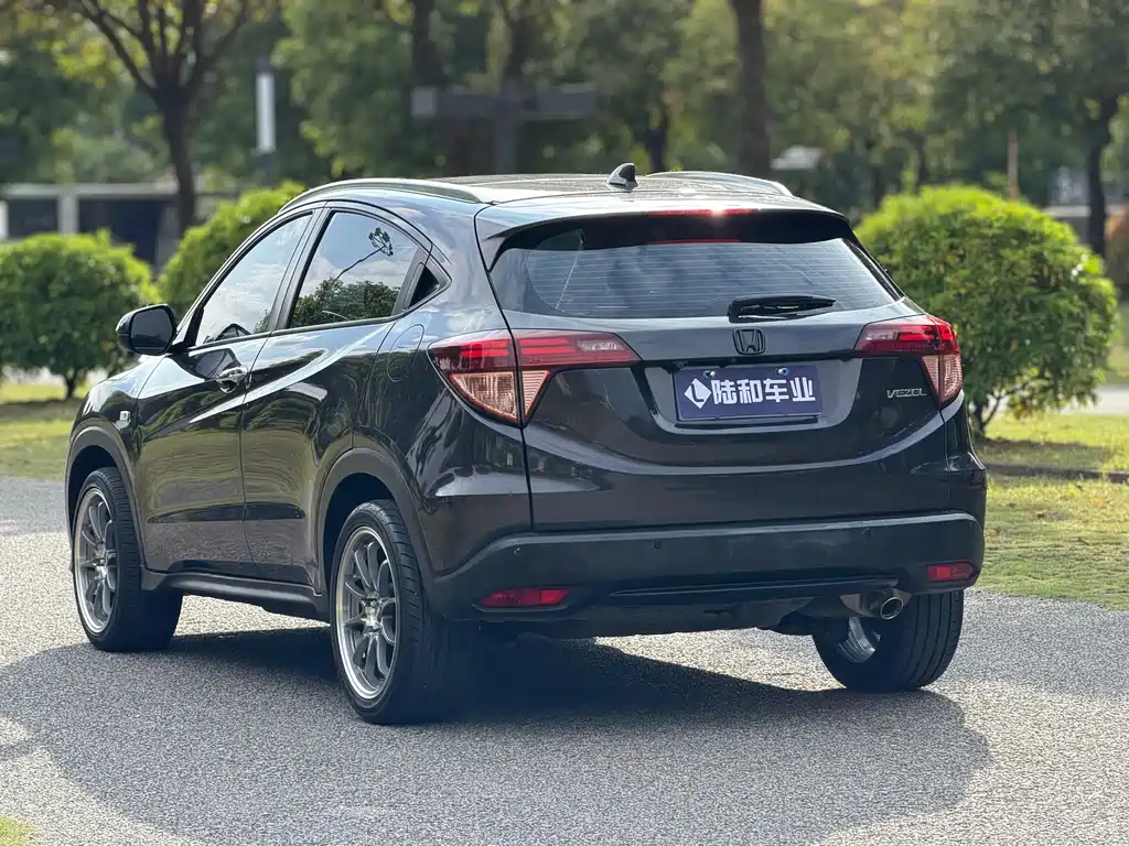 Honda Vezel — фото 4