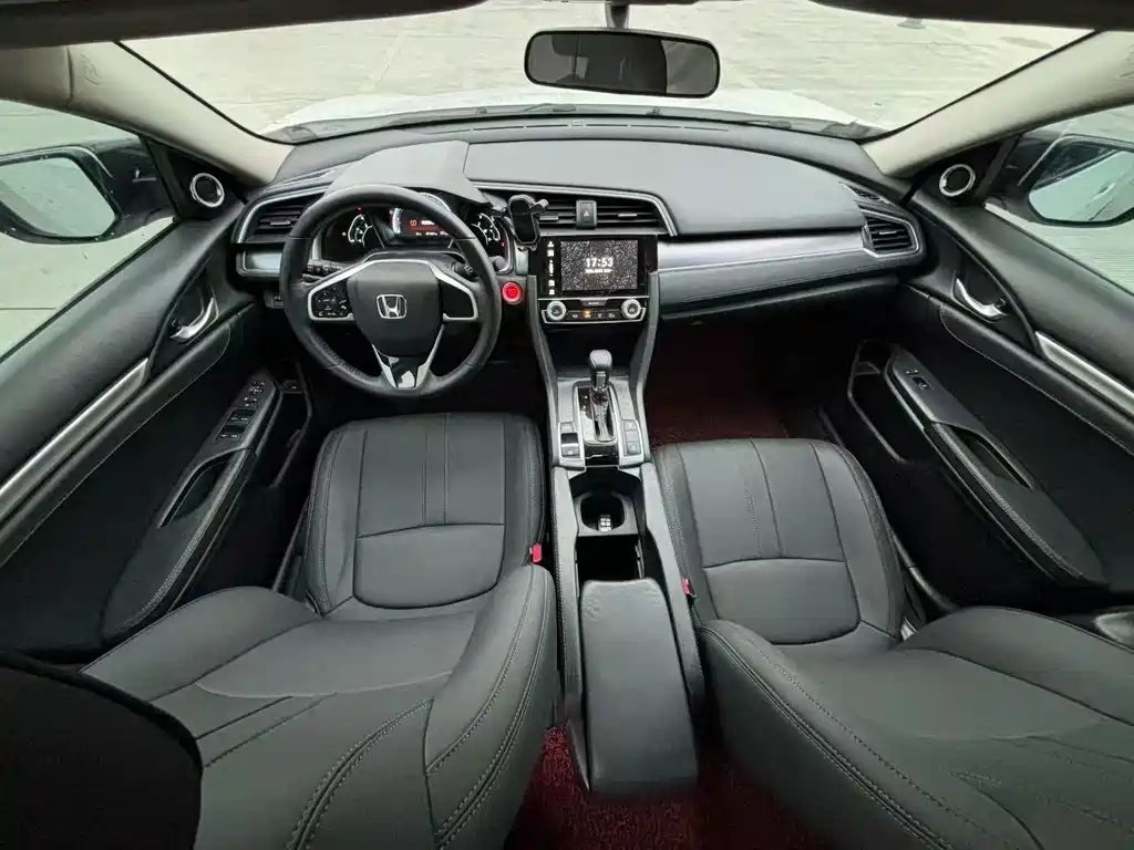 Honda Civic — фото 7