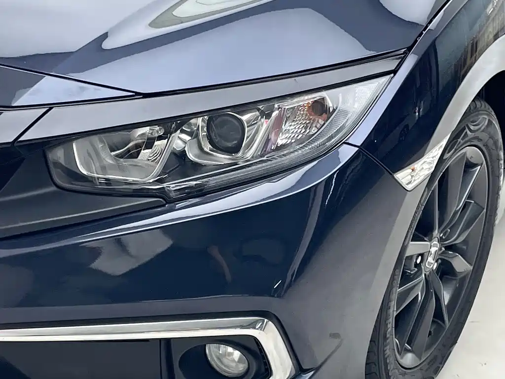 Honda Civic — фото 7