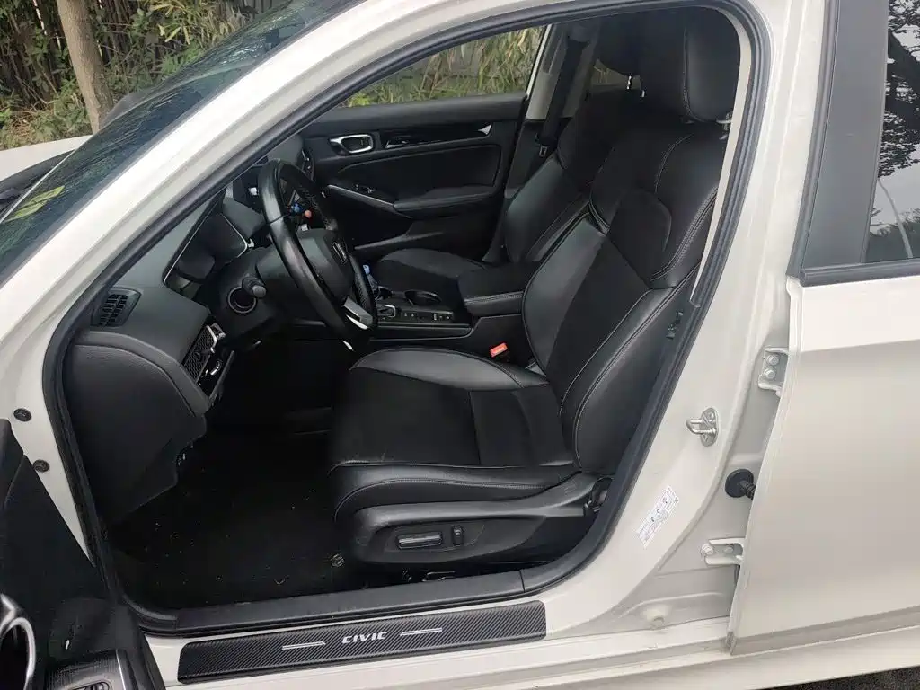 Honda Civic — фото 11