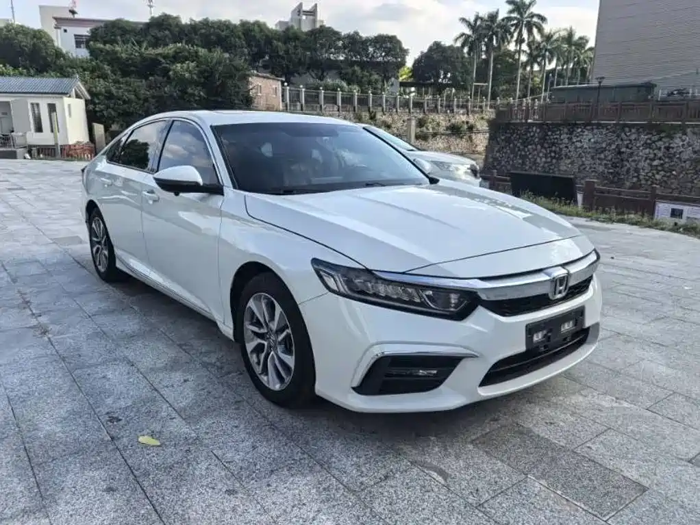 Honda Inspire — фото 3