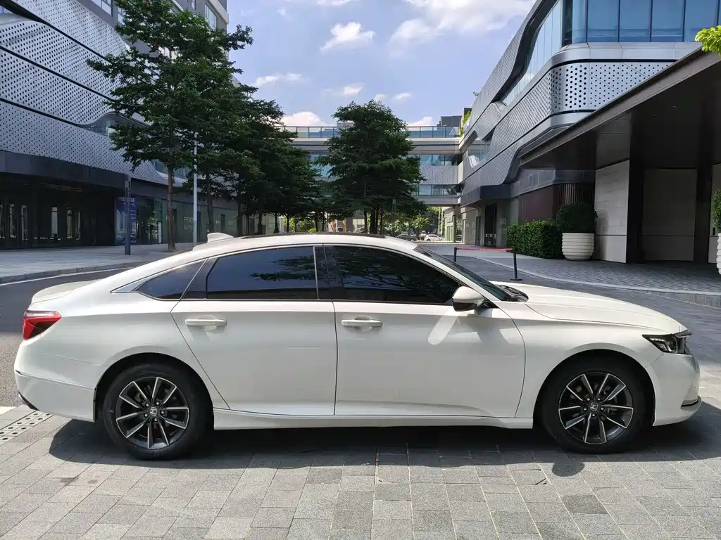 Honda Inspire — фото 4