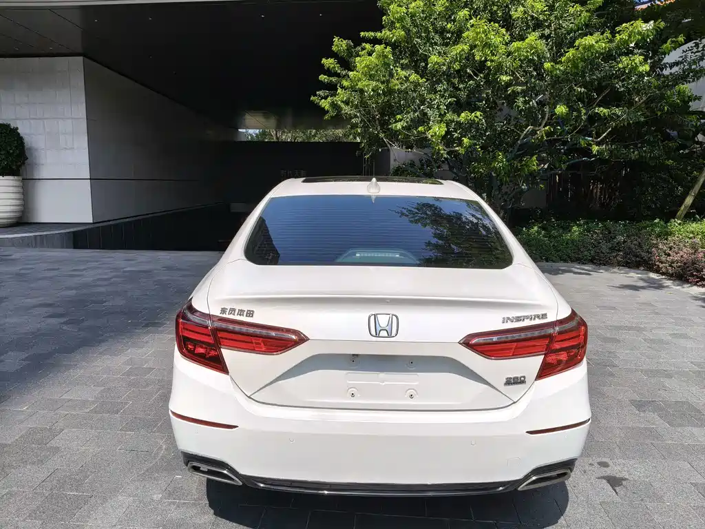 Honda Inspire — фото 6