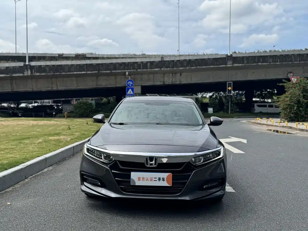 Honda Accord — фото 2