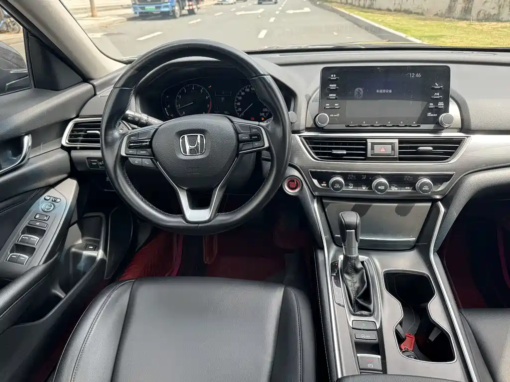 Honda Accord — фото 14