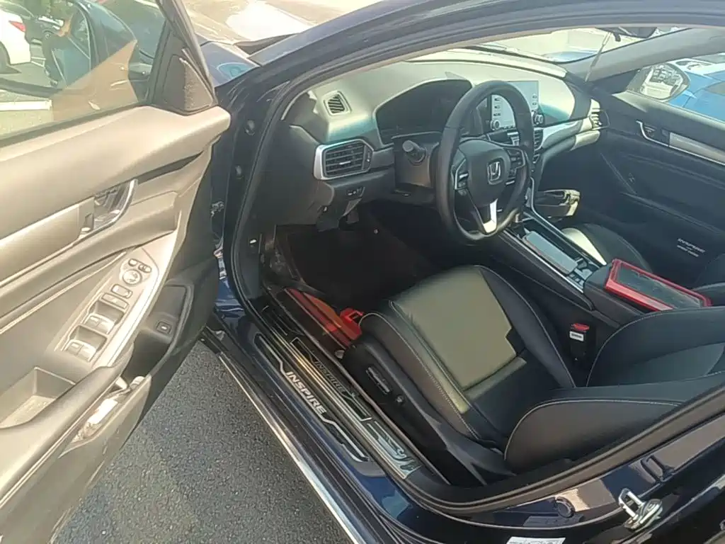 Honda Inspire — фото 16