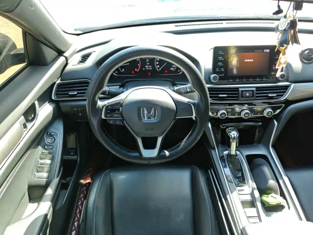 Honda Inspire — фото 11