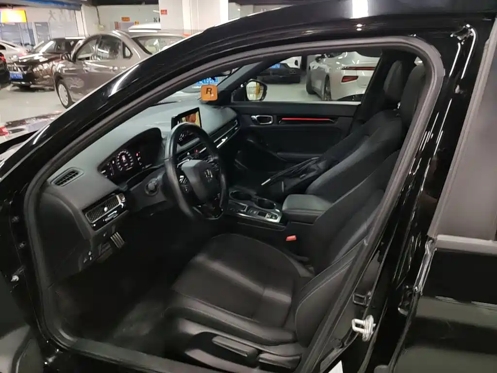 Honda Civic — фото 11