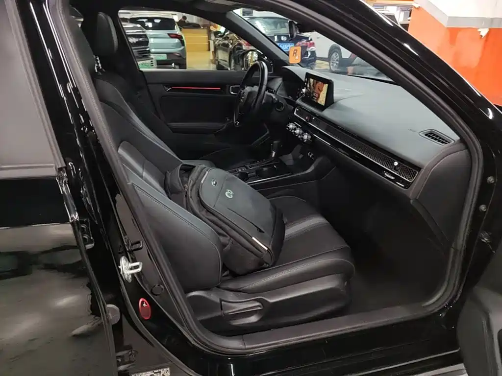 Honda Civic — фото 20