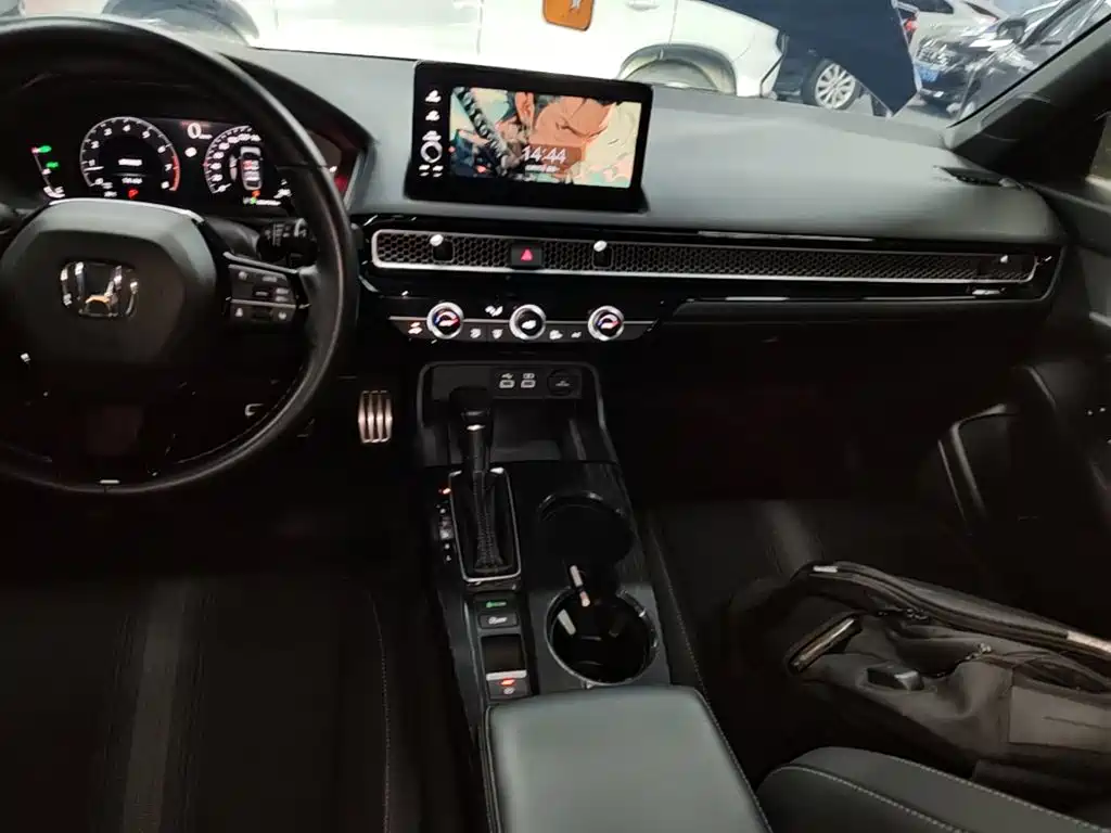 Honda Civic — фото 10