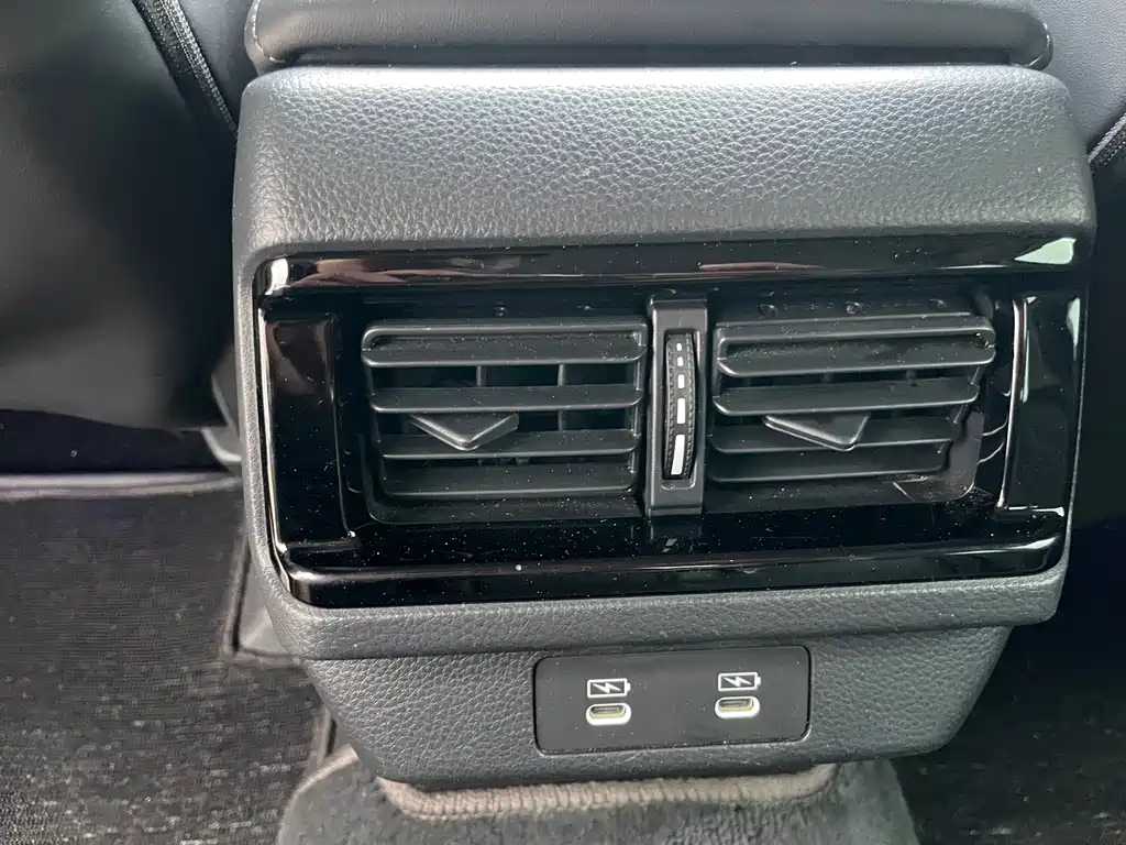 Honda Accord — фото 11