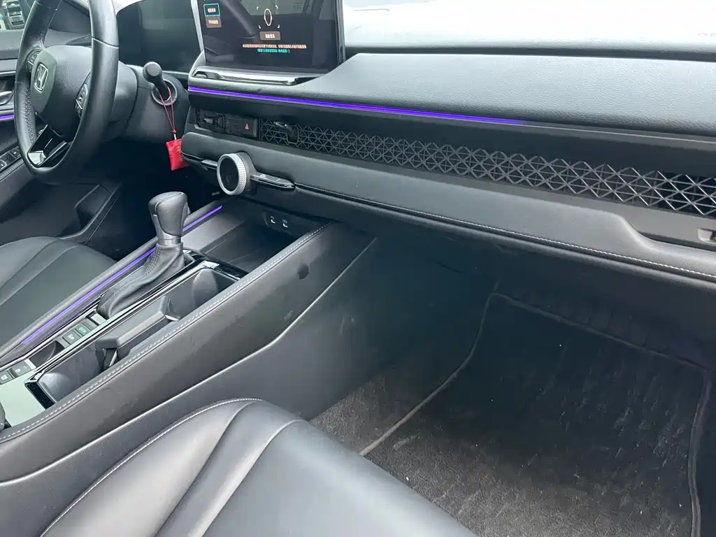 Honda Accord — фото 19