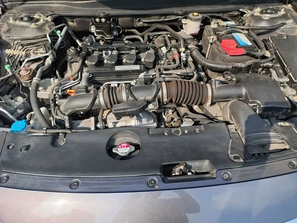 Honda Accord — фото 11