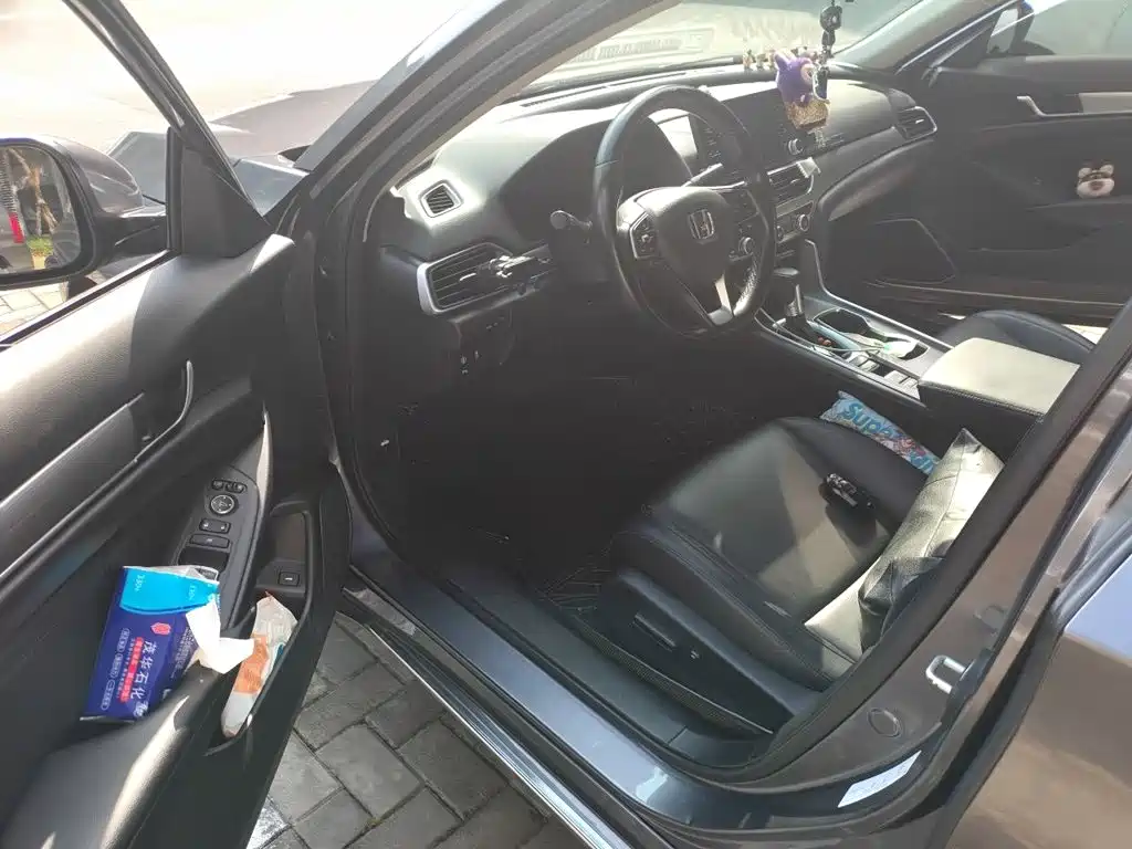 Honda Accord — фото 14