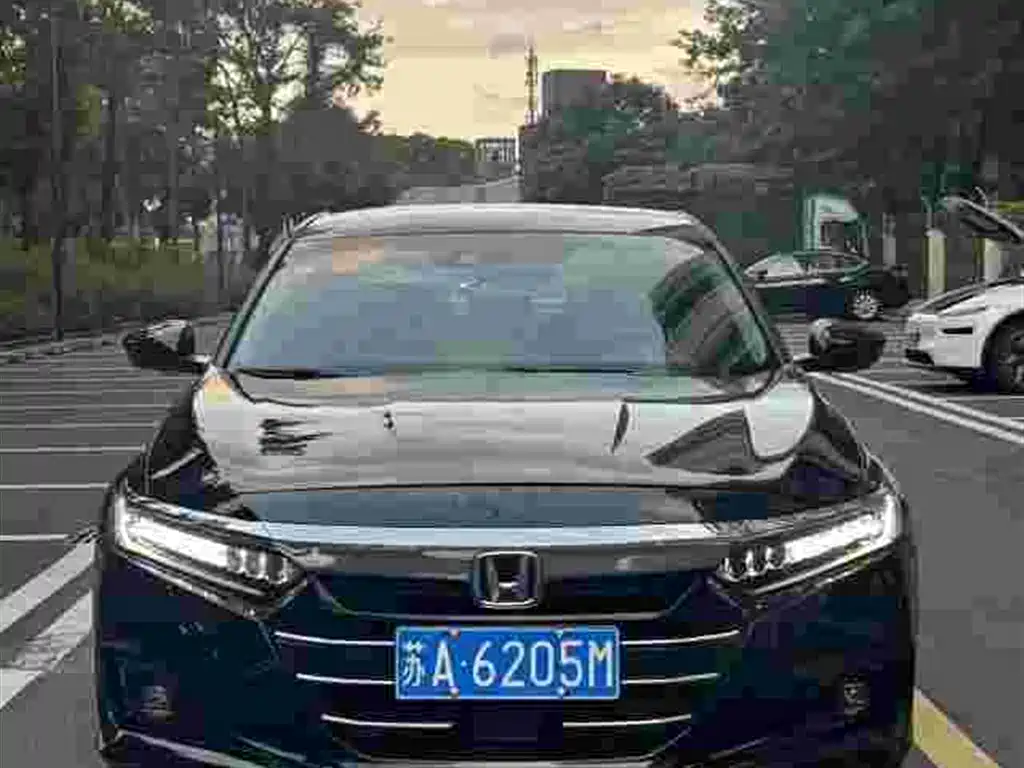 Honda Accord — фото 2