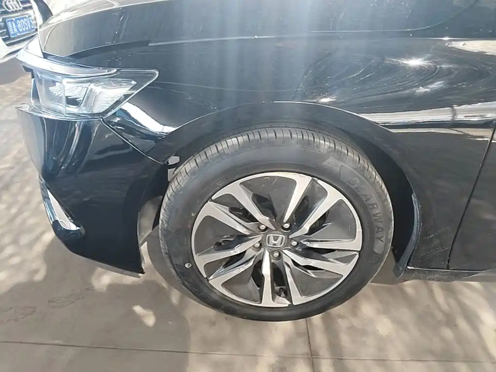 Honda Accord — фото 23