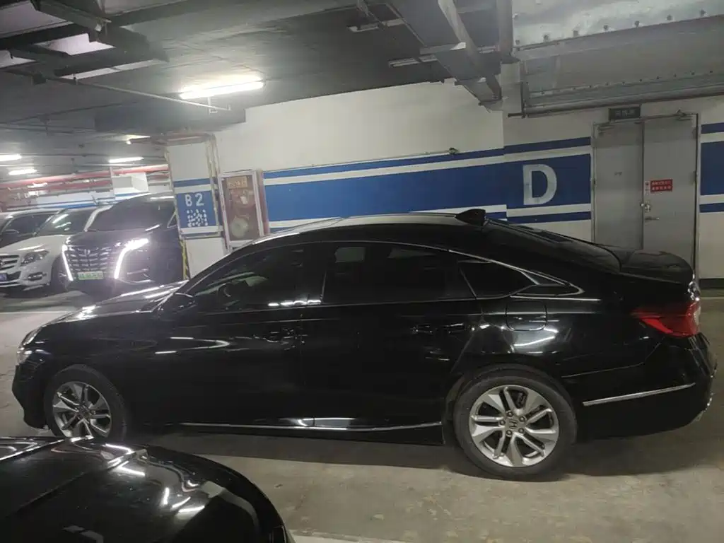 Honda Accord — фото 5