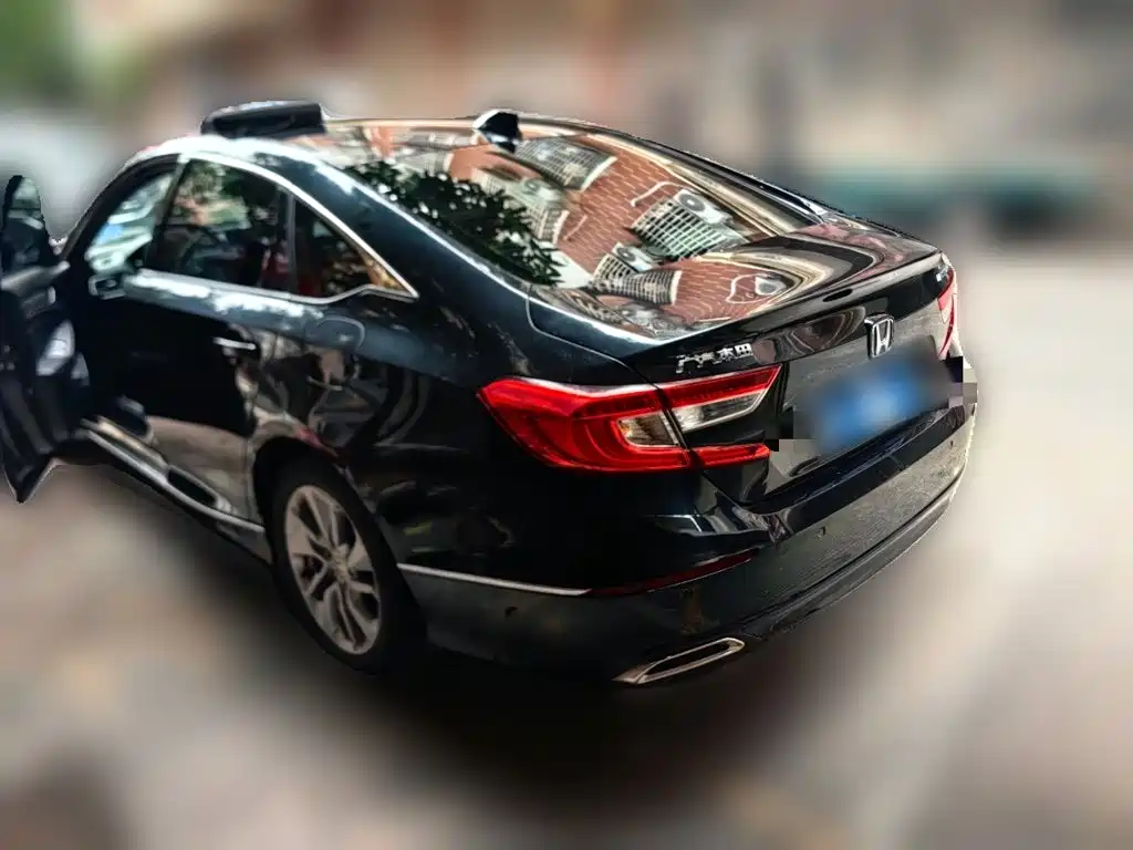 Honda Accord — фото 6