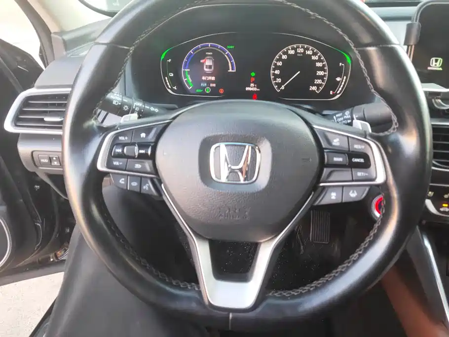 Honda Inspire — фото 15