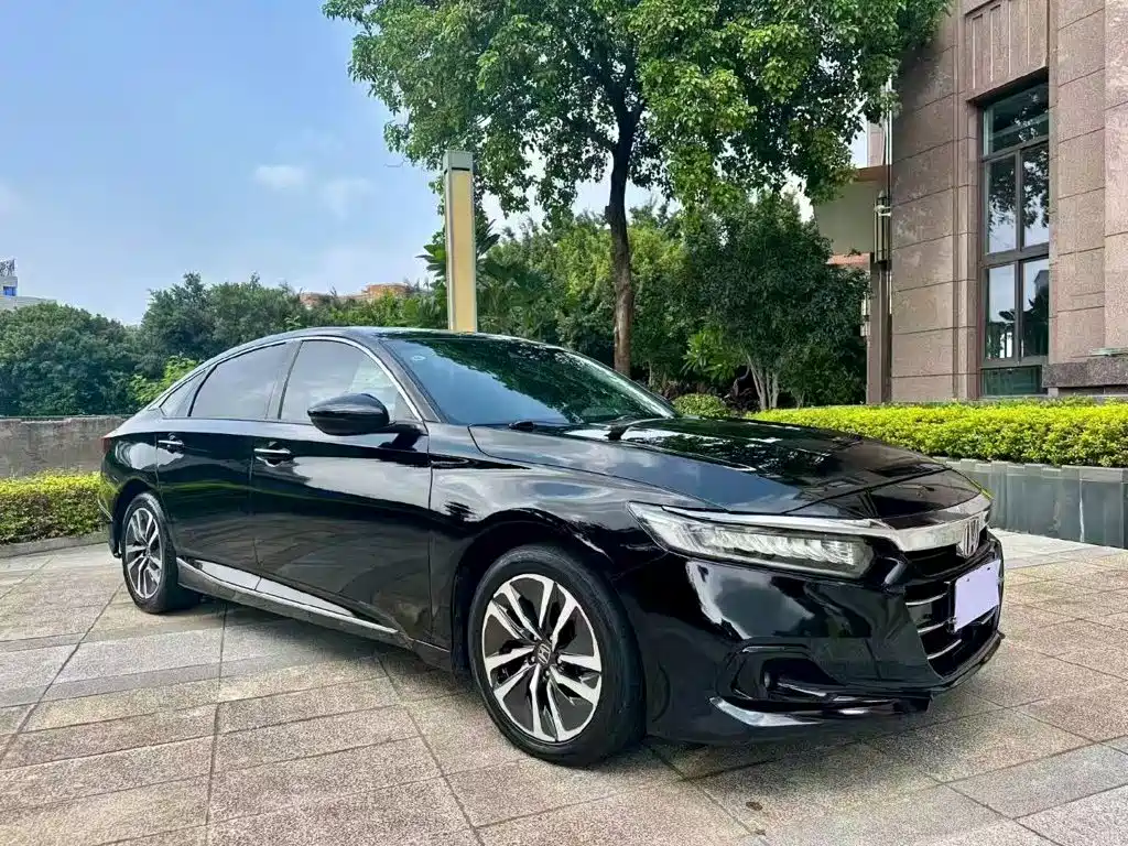 Honda Accord — фото 4