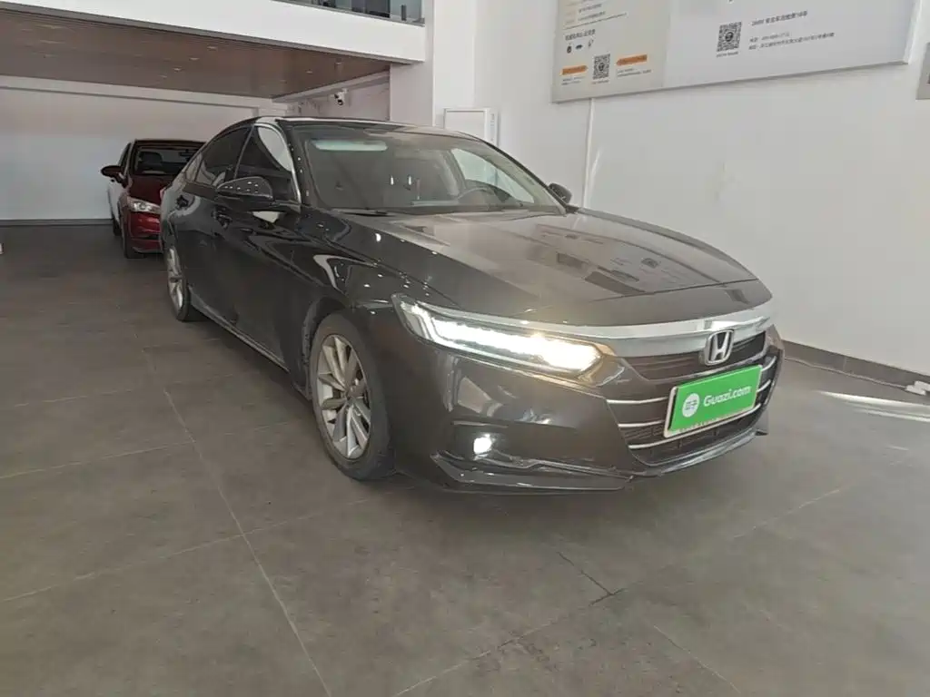 Honda Accord — фото 4