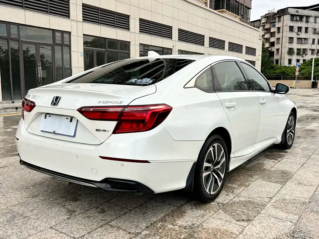 Honda Inspire — фото 7