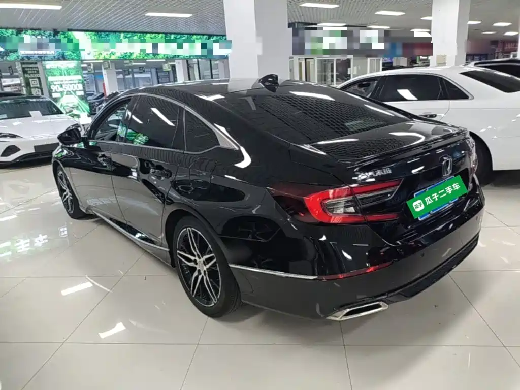 Honda Accord — фото 5
